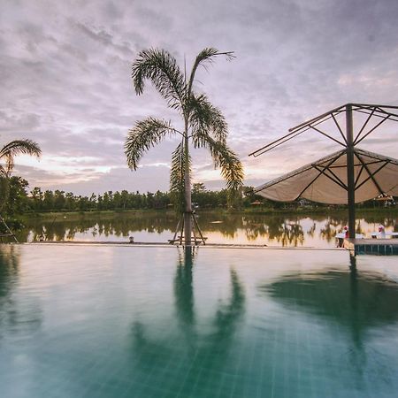 Tanita Lagoon Resort Udon Thani Exteriör bild