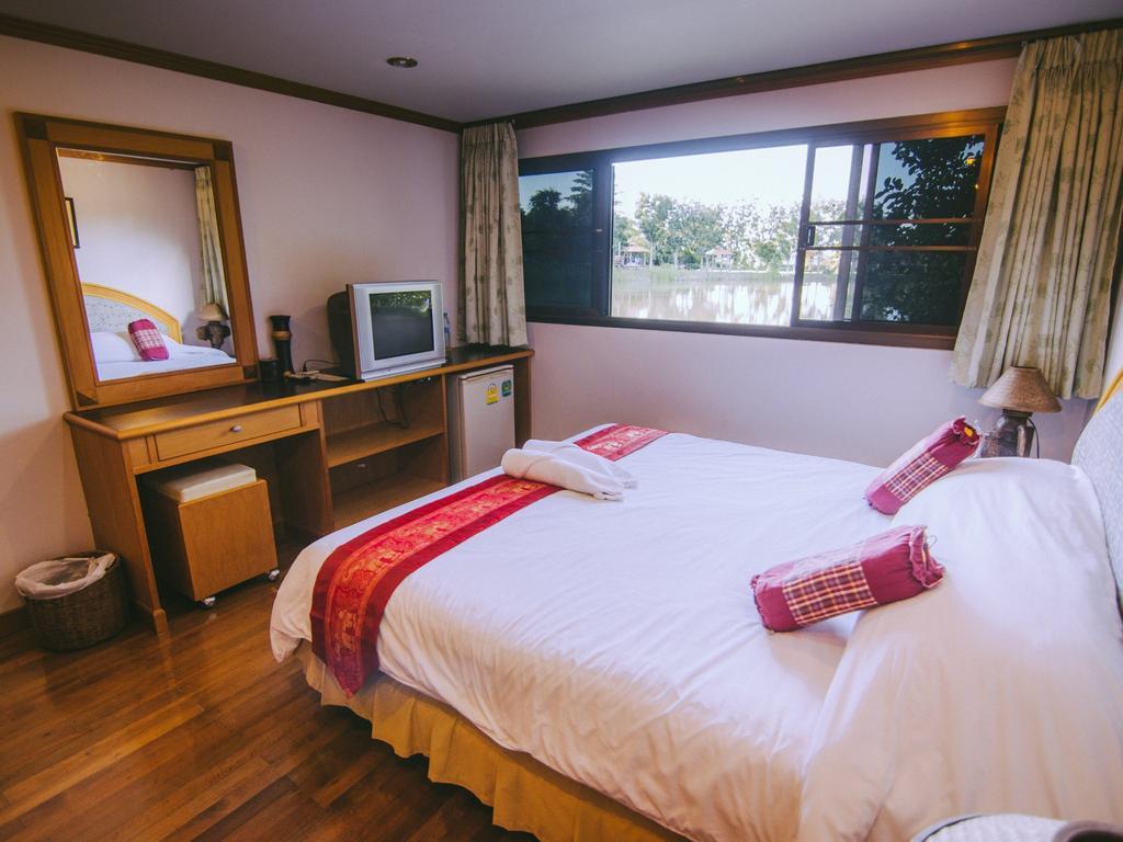 Tanita Lagoon Resort Udon Thani Rum bild