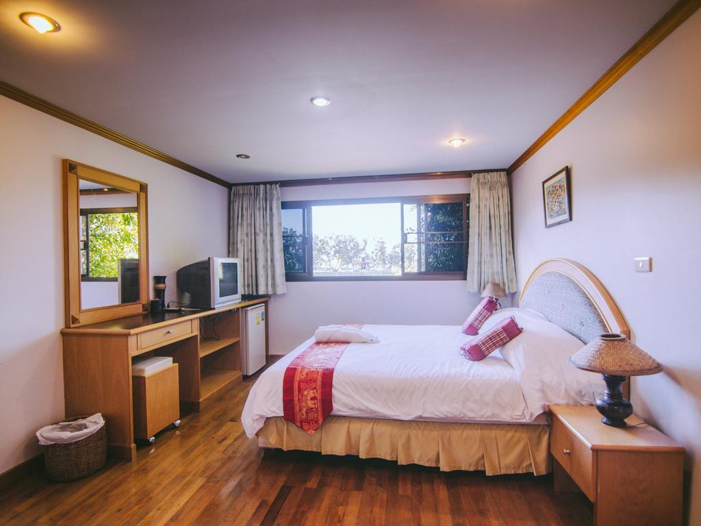 Tanita Lagoon Resort Udon Thani Rum bild
