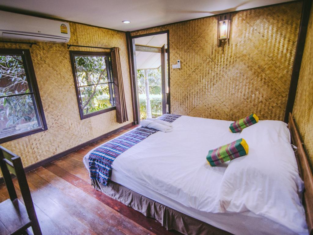 Tanita Lagoon Resort Udon Thani Rum bild