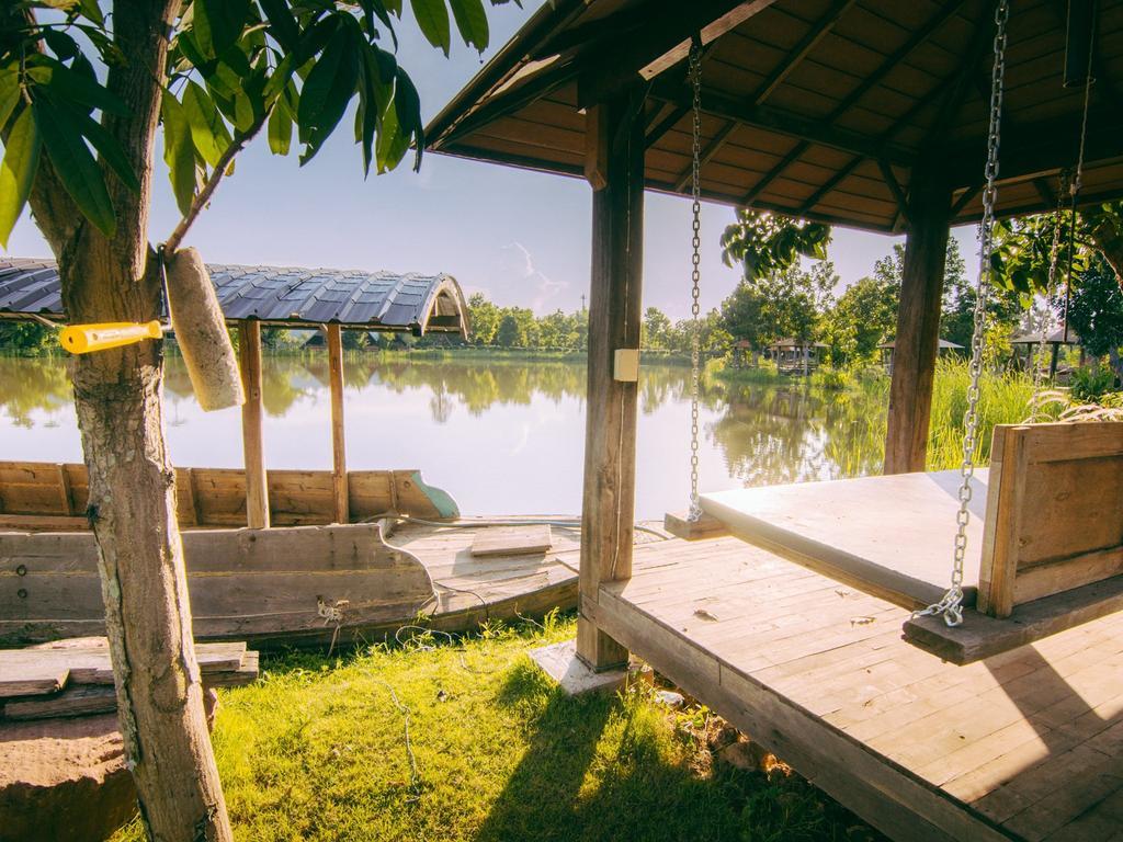 Tanita Lagoon Resort Udon Thani Exteriör bild
