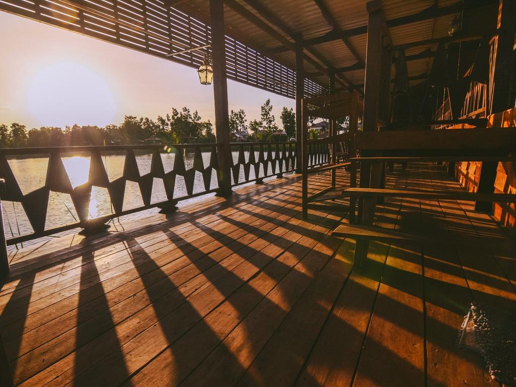 Tanita Lagoon Resort Udon Thani Exteriör bild