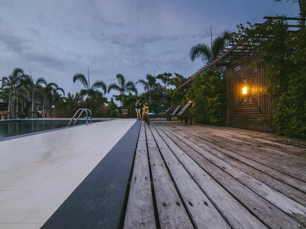 Tanita Lagoon Resort Udon Thani Exteriör bild