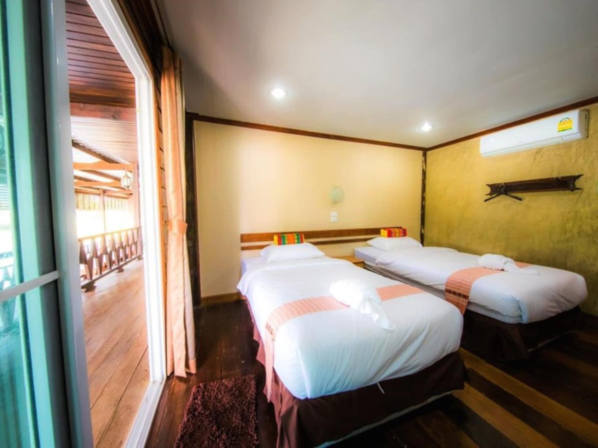 Tanita Lagoon Resort Udon Thani Exteriör bild