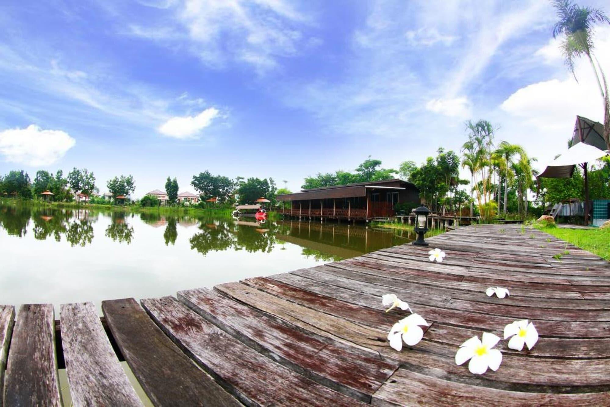 Tanita Lagoon Resort Udon Thani Exteriör bild
