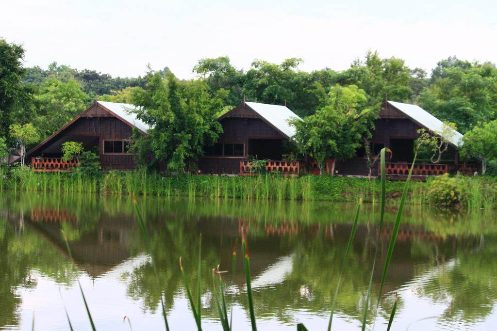 Tanita Lagoon Resort Udon Thani Rum bild